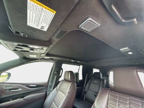Used 2023 Cadillac Escalade Premium Luxury Platinum w/ LPO, Floor Liner Package AWD/4WD image 35