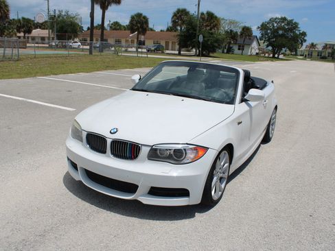 Used 2013 BMW 135i Convertible RWD image 38
