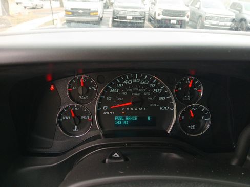 Used 2025 Chevrolet Express 2500 Extended w/ Communications Package image 7