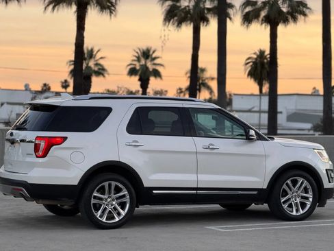 Used 2017 Ford Explorer Limited FWD image 15