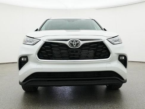 New 2026 Toyota Highlander Limited image 31