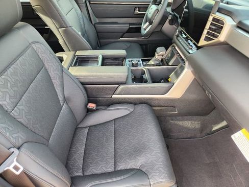 New 2025 Toyota Tundra Limited image 10