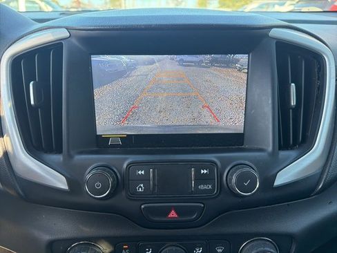 Used 2019 GMC Terrain SLE w/ Driver Convenience Package image 14