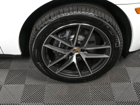 Certified 2026 Porsche Macan AWD/4WD image 40