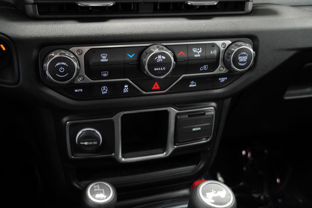 Certified 2024 Jeep Wrangler Unlimited Sport AWD/4WD image 25