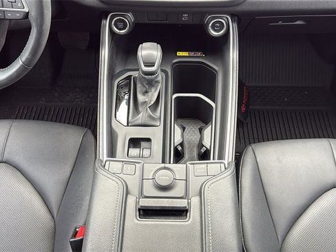 Used 2024 Toyota Grand Highlander XLE image 25