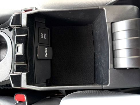 Used 2024 Toyota Corolla SE image 18