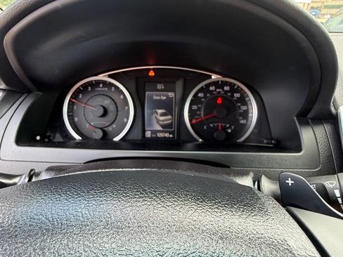 Used 2015 Toyota Camry SE FWD image 7