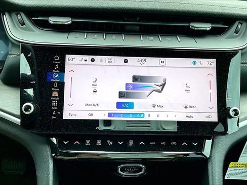 New 2026 Jeep Grand Cherokee Altitude RWD image 24