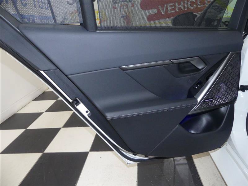 Used 2026 BMW M5 w/ Executive Package AWD/4WD image 39