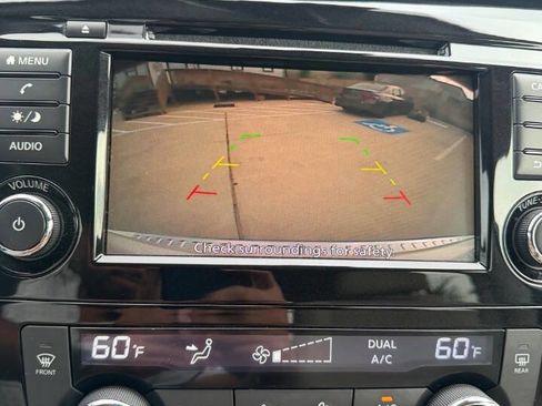 Used 2019 Nissan Rogue SV FWD image 26