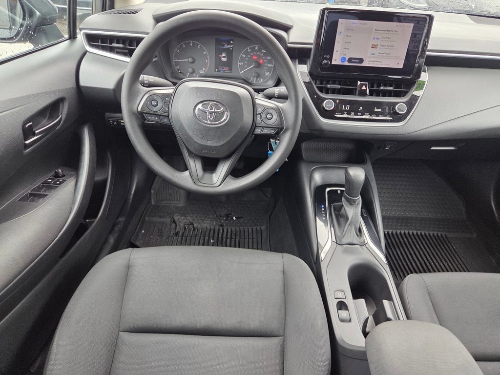 Used 2023 Toyota Corolla LE FWD image 8