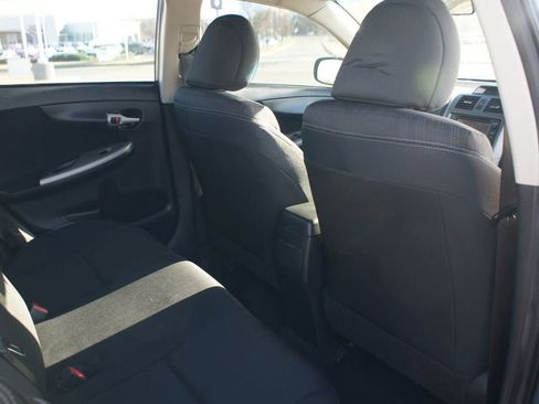 Used 2013 Toyota Corolla S image 18