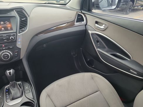 Used 2018 Hyundai Santa Fe Sport w/ 2.4L Value Package 02 FWD image 16