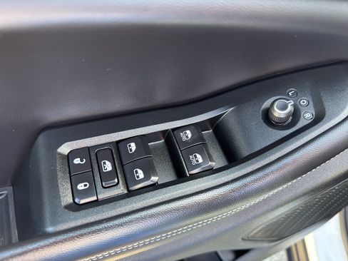 Used 2024 Jeep Grand Cherokee Altitude AWD/4WD image 11