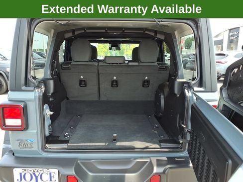 Used 2024 Jeep Wrangler Unlimited AWD/4WD image 12