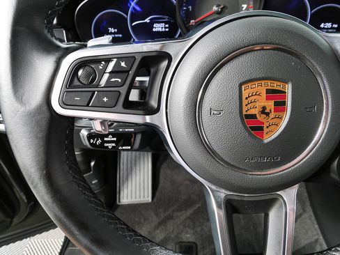 Certified 2022 Porsche Cayenne Coupe AWD/4WD image 11