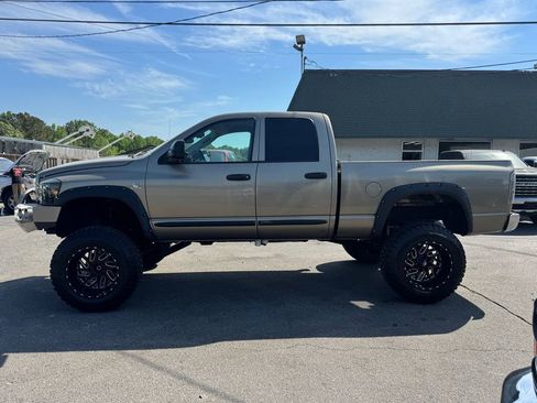 Used 2007 Dodge Ram 2500 Truck SLT image 6