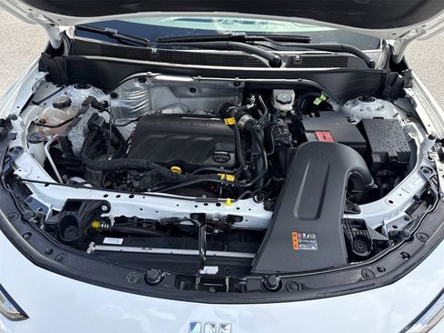 Used 2024 Buick Envista Preferred w/ Advanced Safety Package image 30