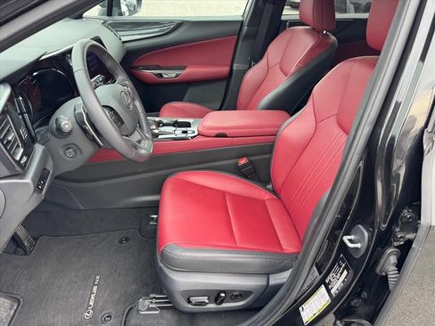 Used 2025 Lexus NX 250 FWD w/ Towing Package (2000 Lbs) image 9