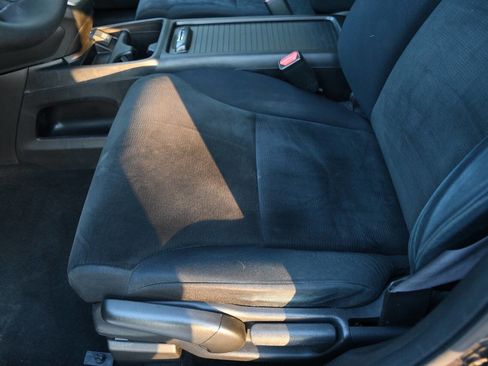 Used 2014 Honda CR-V LX image 12