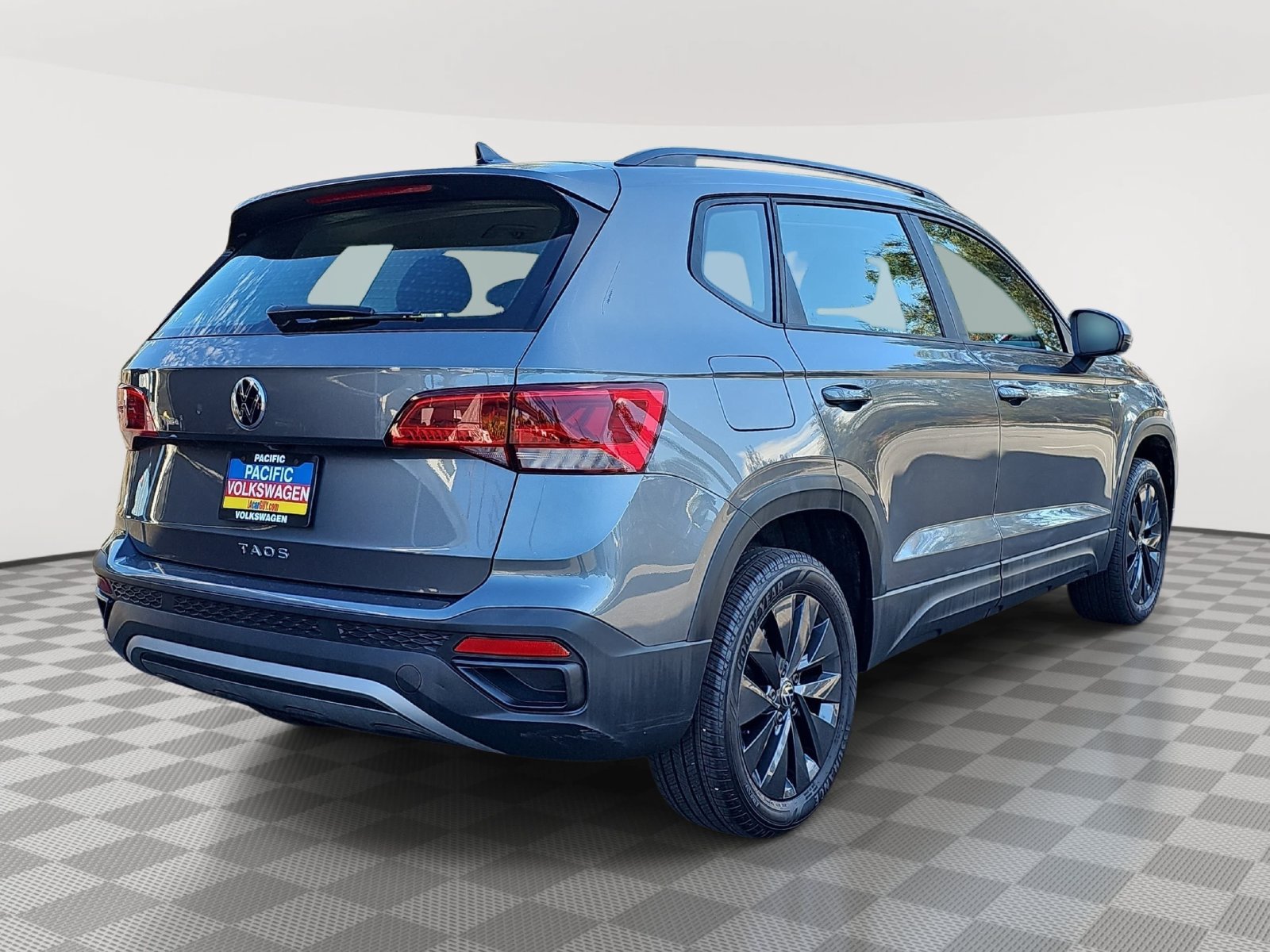 Used 2023 Volkswagen Taos S FWD image 5
