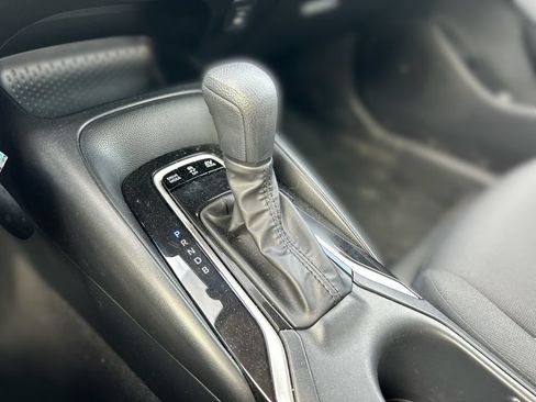 Used 2025 Toyota Corolla LE FWD image 25