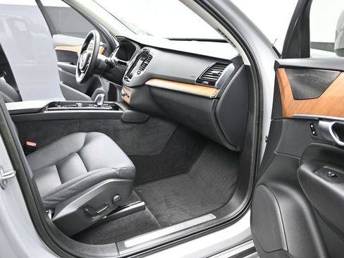 Used 2023 Volvo XC90 B6 Plus w/ Protection Package Premier AWD/4WD image 21