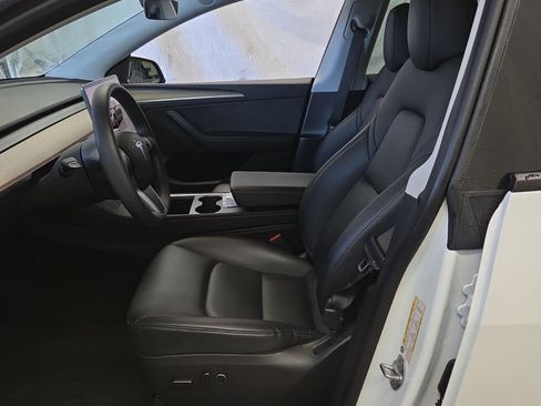 Used 2023 Tesla Model Y Long Range AWD/4WD image 3