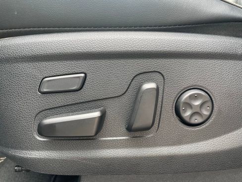 Used 2021 Hyundai Palisade Calligraphy image 11