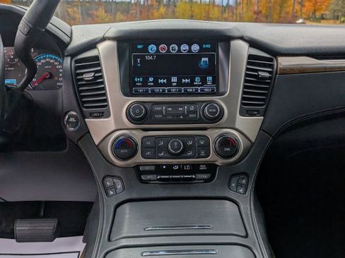 Used 2017 GMC Yukon XL Denali w/ Open Road Package image 13