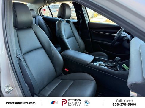 Used 2023 MAZDA MAZDA3 s FWD image 15