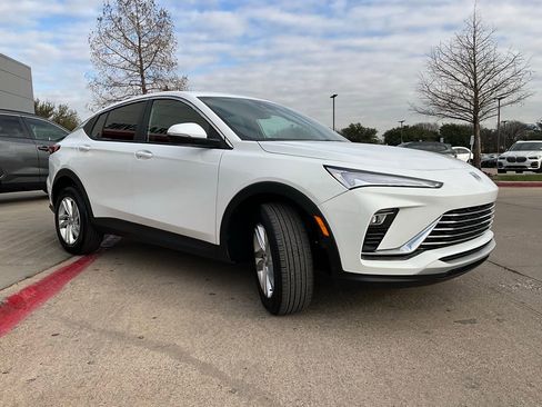 Used 2025 Buick Envista Preferred image 5