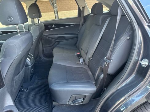 Used 2019 Kia Sorento AWD w/ LX Convenience Package image 25