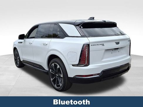 Used 2025 Cadillac Escalade IQ Sport 2 image 5