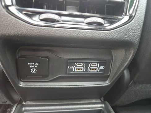 Certified 2025 Jeep Grand Cherokee L Limited w/ Black Appearance Package image 34