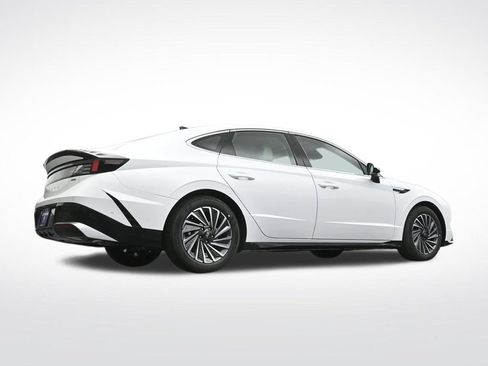 New 2026 Hyundai Sonata Limited FWD image 14