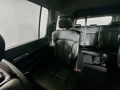 Used 2022 Jeep Wagoneer Series III w/ Flexible Seating Group image 12