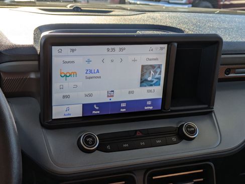 Used 2022 Ford Maverick Lariat w/ Lariat Luxury Package image 19