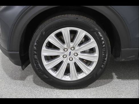 Certified 2023 Ford Explorer Limited w/ Hybrid Equipment Group 310A AWD/4WD image 25