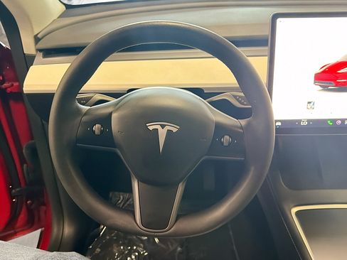 Used 2023 Tesla Model Y Long Range AWD/4WD image 16