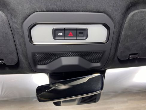 Used 2024 Rivian R1S Adventure image 9