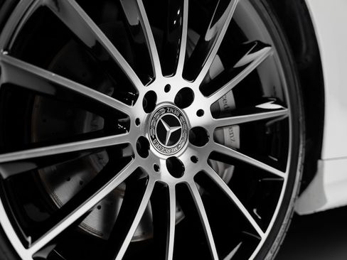 Used 2023 Mercedes-Benz E 450 Coupe image 22