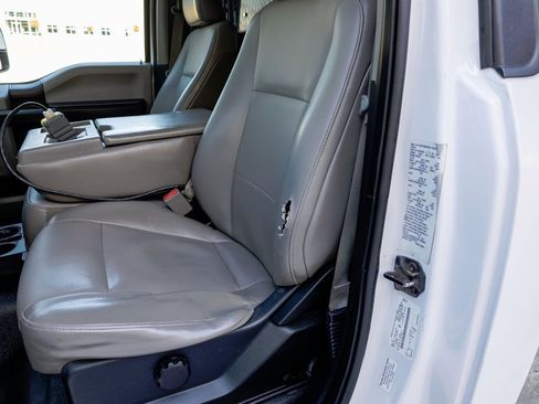 Used 2017 Ford F450 XL w/ Power Equipment Group image 10