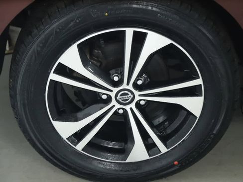 Used 2020 Nissan Sentra SV image 12