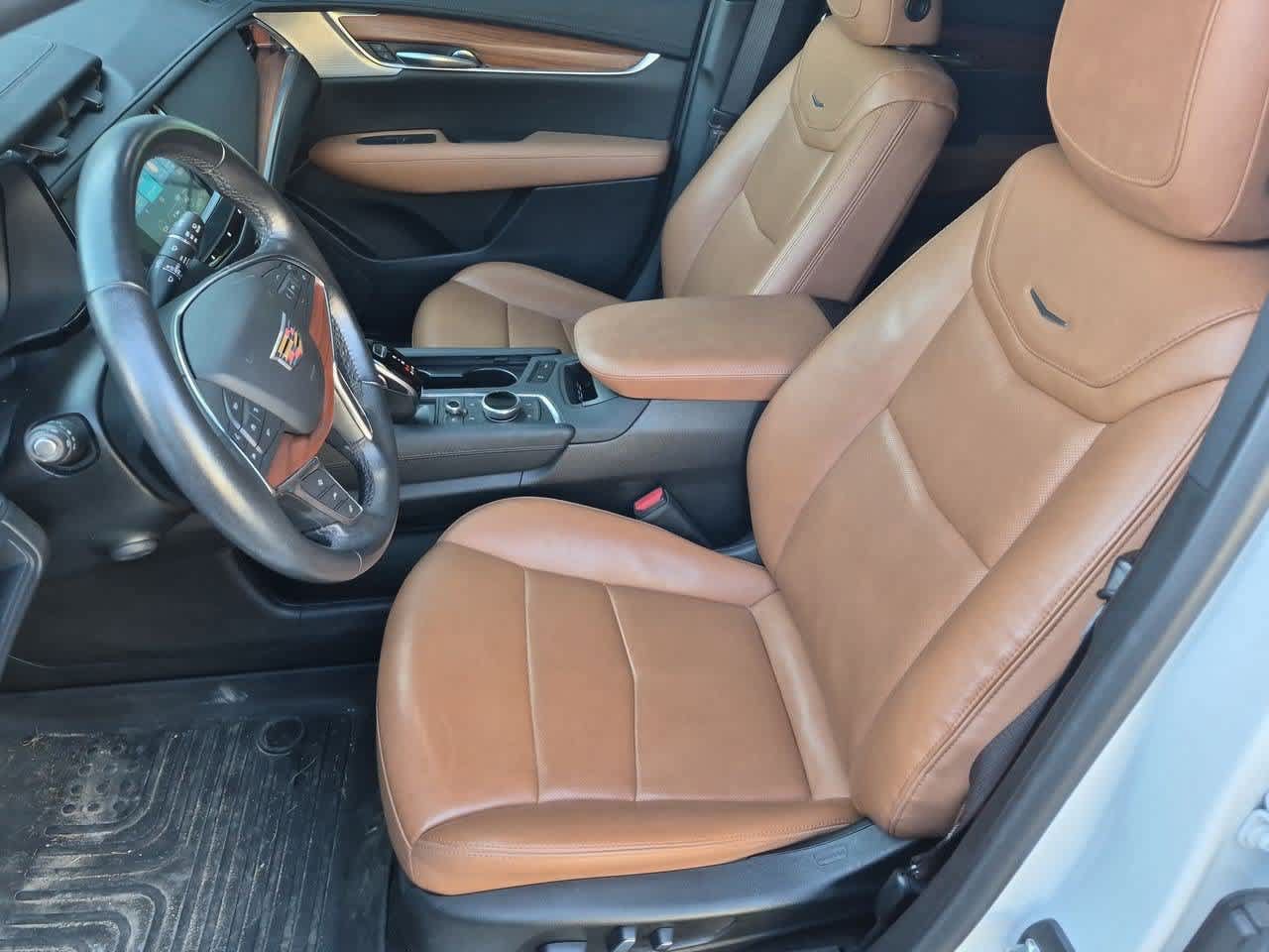 Used 2021 Cadillac XT5 Premium Luxury AWD/4WD image 16