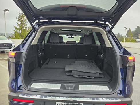 Certified 2023 INFINITI QX60 Luxe w/ Vision Package image 17