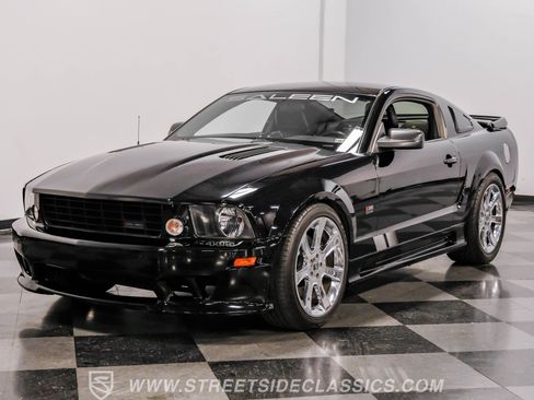 Used 2006 Ford Mustang GT Premium image 18
