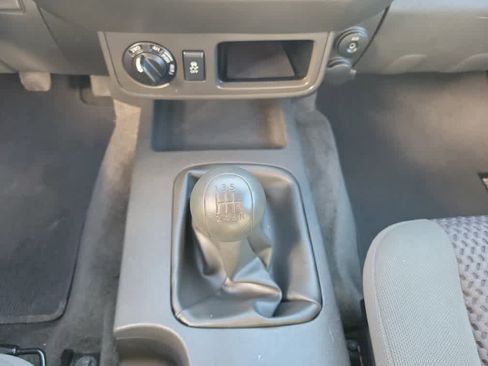 Used 2012 Nissan Frontier SV w/ SV Premium Utility Pkg image 14