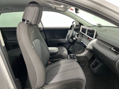 Used 2024 Hyundai Ioniq 5 SE image 31